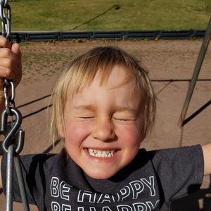 Bodin helps the children