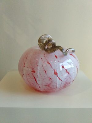Red Pumpkin With White Crackle
