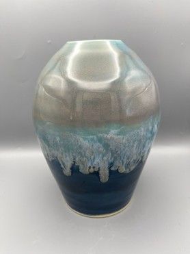 Vase 11