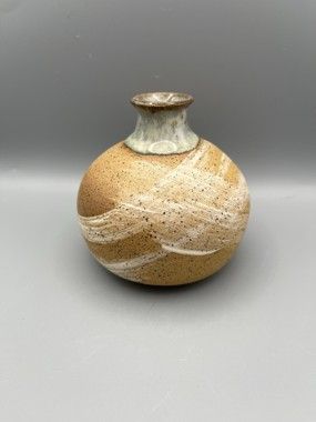 Vase 12