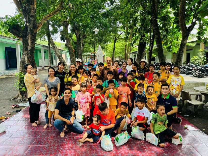CHÙA DIỆU PHÁP TP HCM LÀ TRUNG TÂM VĂN HÓA TÂM LINH VÀ TỔ CHỨC NHIỀU KHÓA TU, PHÁP THOẠI ĐỊNH KỲ