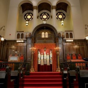 MODERN TRAILBLAZERS: LEADERS WHO SHAPED CONTEMPORARY JUDAISM