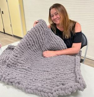 Hand Knitting with Chunky Yarn