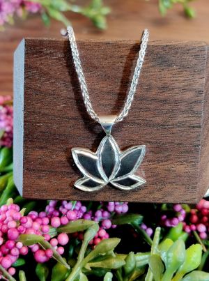 Dainty Lotus Flower Necklace