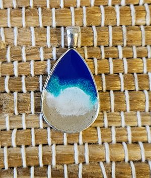 Ocean Blue Resin Necklace 1