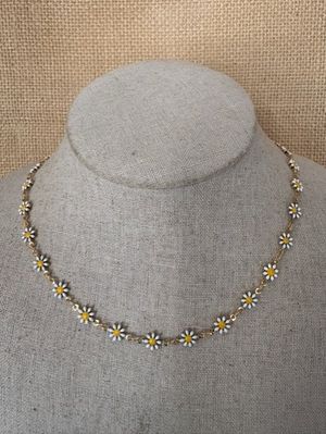 Daisy Chain Necklace