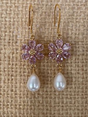 Pink Glass & Pearl Flower Earrings