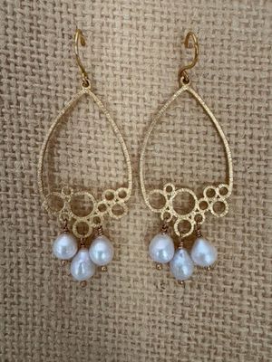 Freshwater Pearl Earrings