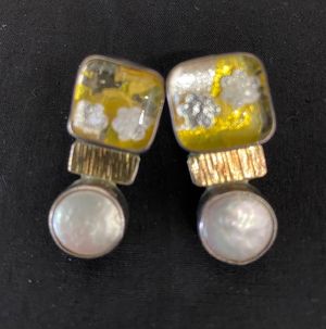 Vintage Silver/Pearl/Acrylic Post Earrings
