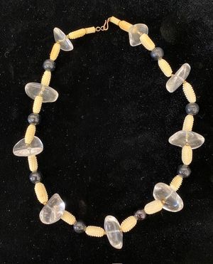 Vintage Mixed Media/Lucite/Bead Necklace