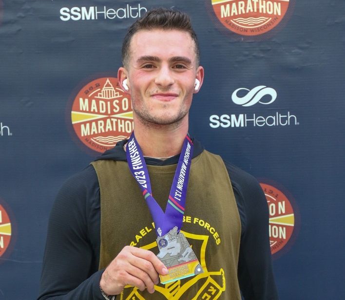 Jacob Runs for Team Sharsheret