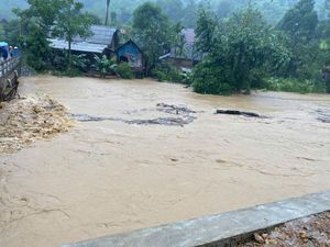 Typhoon Relief by Chôm Chôm Travel