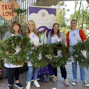 Bexbloomz’ Very Merry Holiday Wreath Workshop