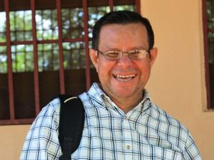 Pastor Jose Luis