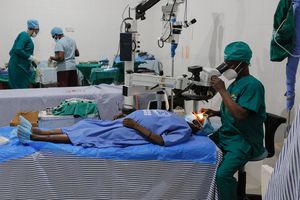 Operating Microscope