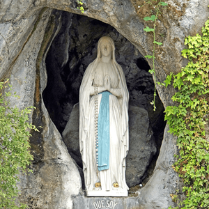 Lourdes Water