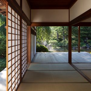 Uncrating the Japanese House