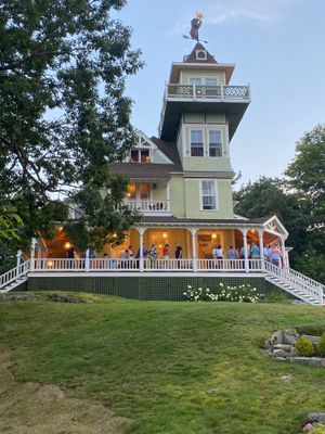Comfort Island Art & House Tour