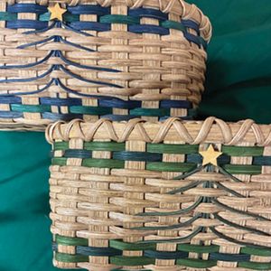 Holiday-Themed Baskets